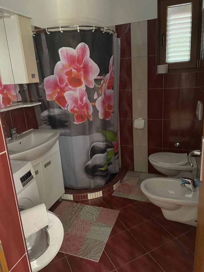 Apartman Edi Nin Exterior foto